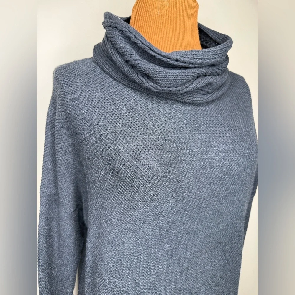 J. McLaughlin Cashmere Blend Pullover Knit Sweater Detachable Cowl Neck Sz Med